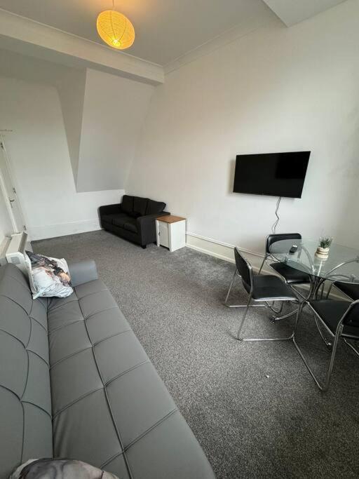 City Center Gem- Flat For 6 In Sheffield Gs404 Екстериор снимка
