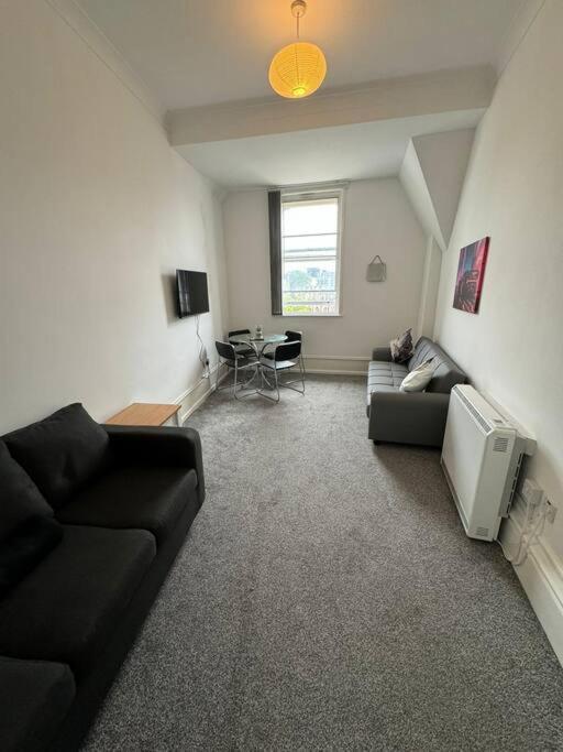 City Center Gem- Flat For 6 In Sheffield Gs404 Екстериор снимка